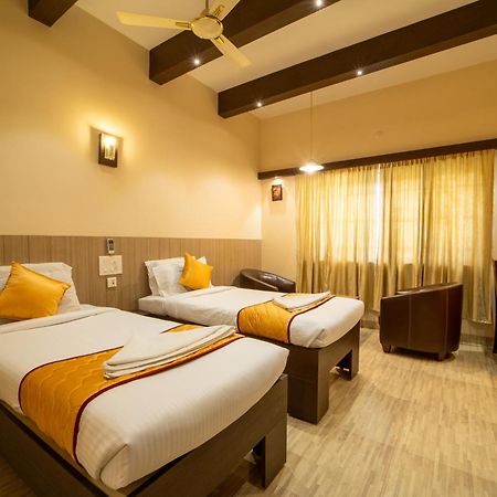 Yagappa Residency Hotel Танджавур Екстериор снимка