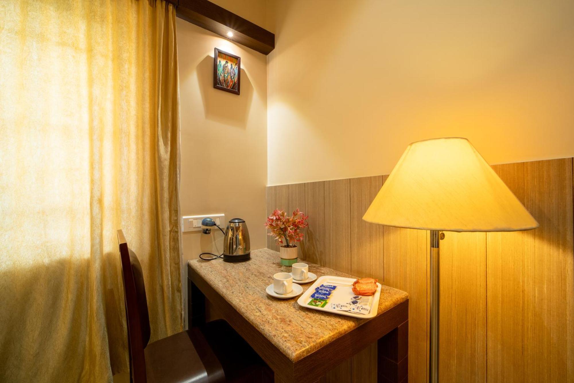 Yagappa Residency Hotel Танджавур Екстериор снимка