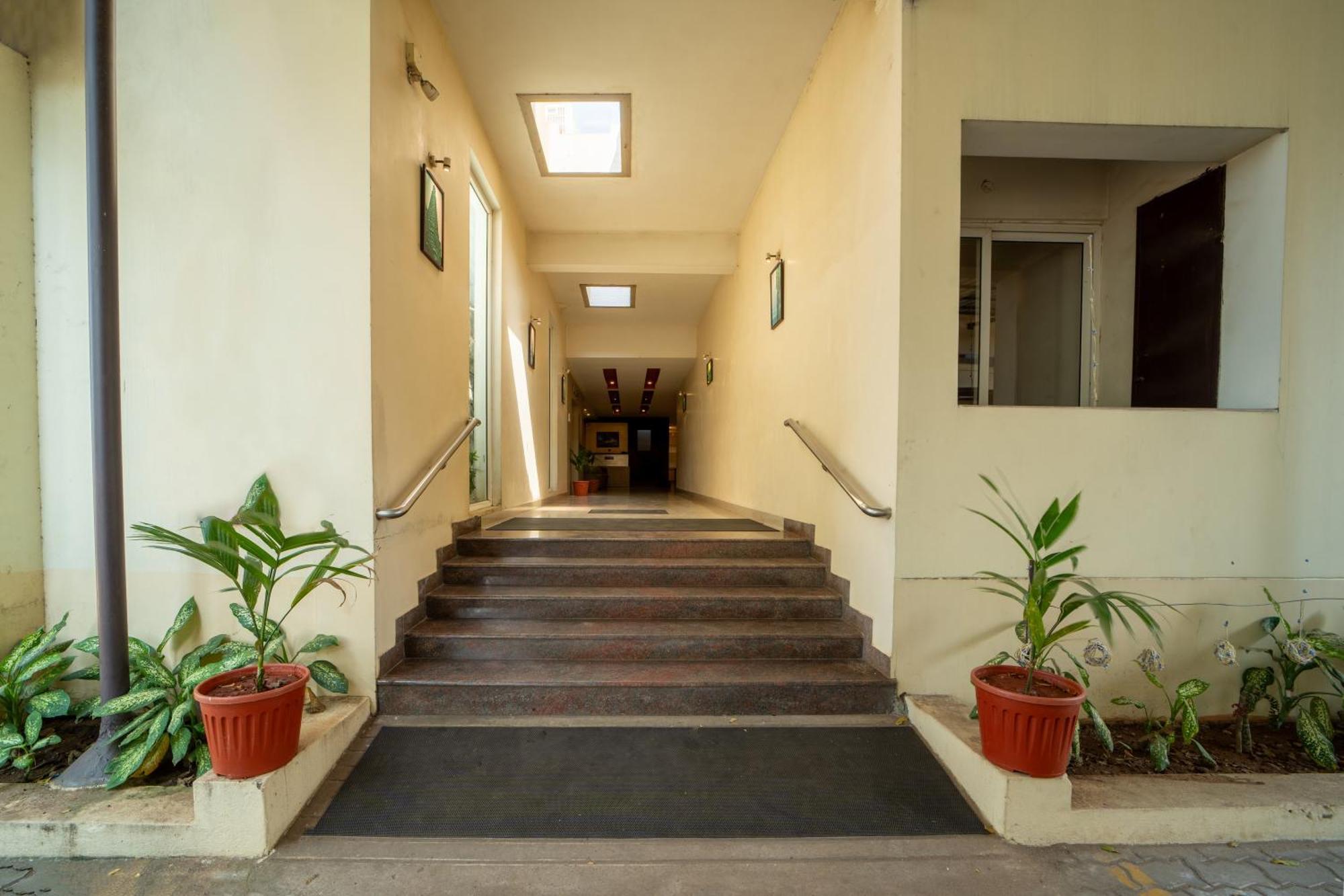 Yagappa Residency Hotel Танджавур Екстериор снимка